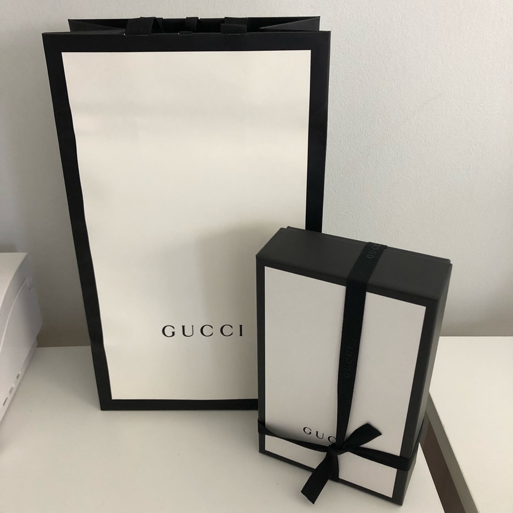 Meet your Posher, A.